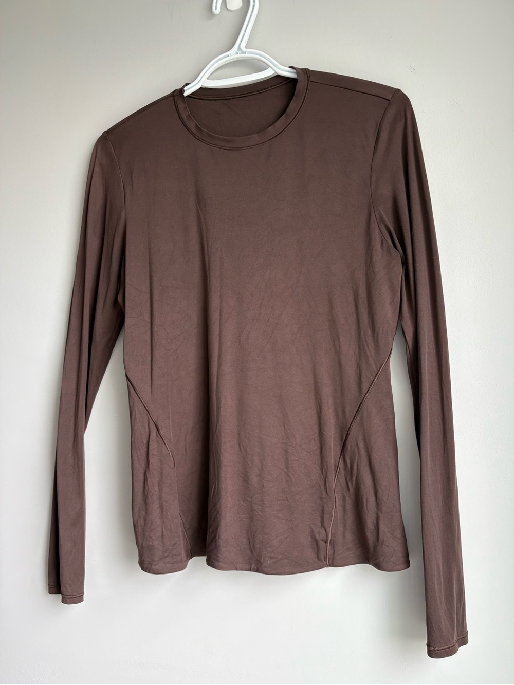 lululemon athletica Long Sleeve Crew Top in Chocolate
